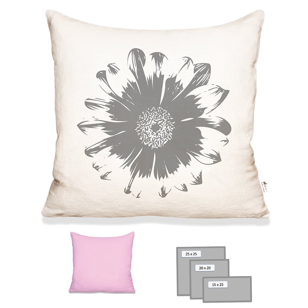 FLOWER PILLOW IN ECRU