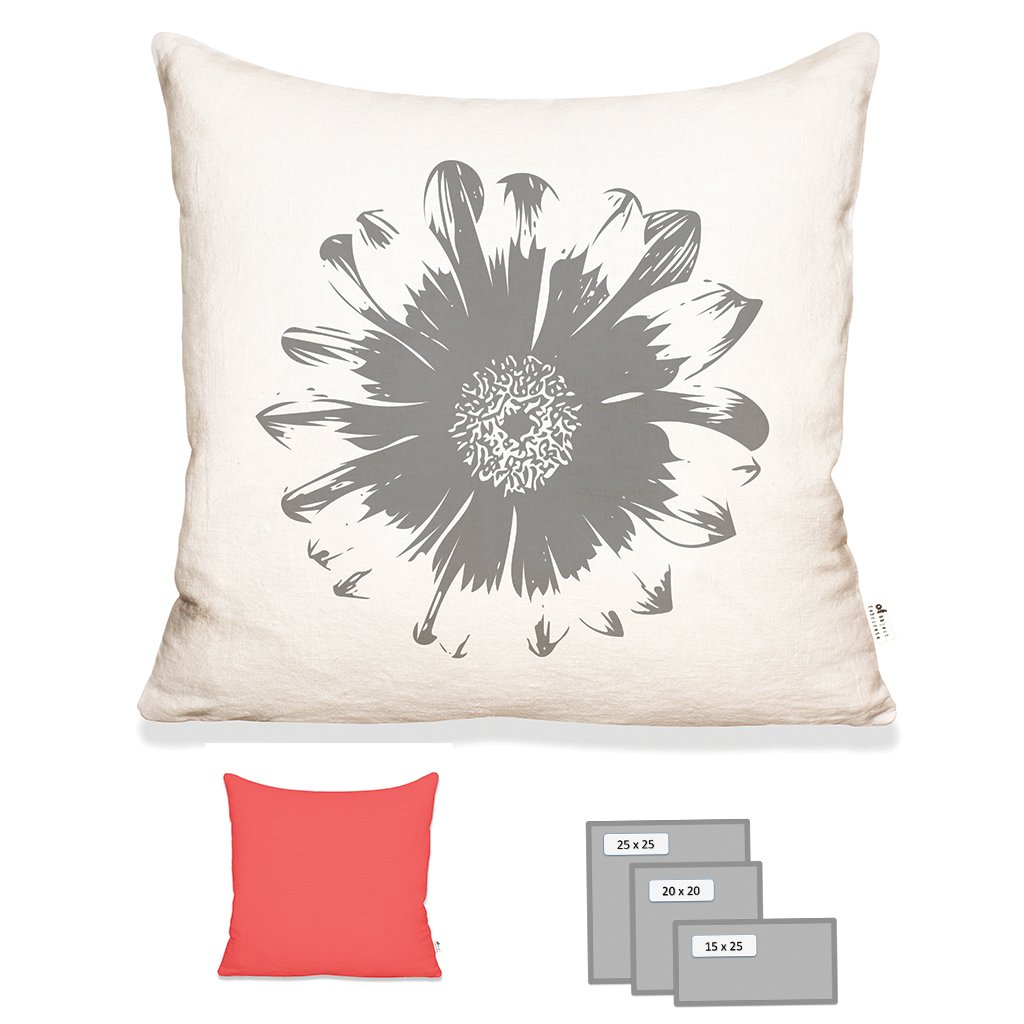 FLOWER PILLOW IN ECRU